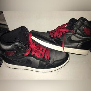 Air Jordan 1s Retro High Black Satin Gym Red 555088-060